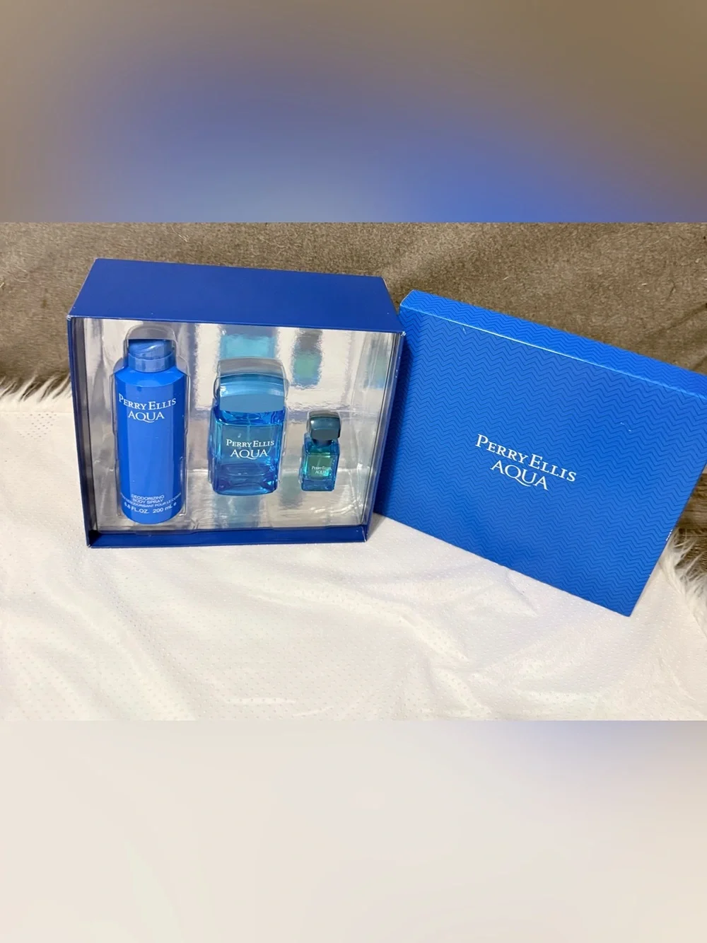 Perry Ellis Aqua Three-Piece Grooming Set - Blue